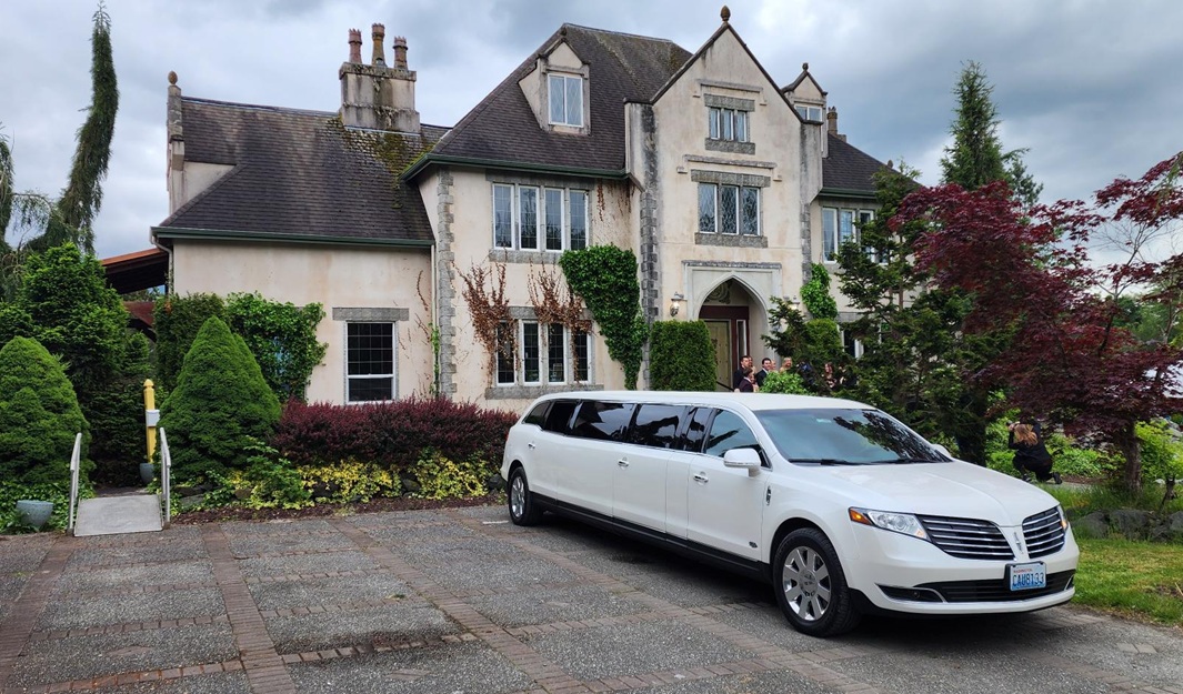 Willowbrook Manor English Tea House wedding venue